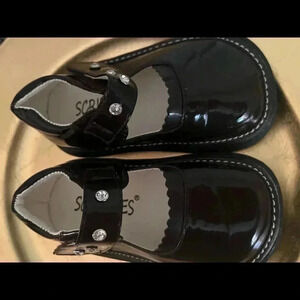 LITTLE GIRLS SCRIBBLES BROWN PATENT:RHINESTONE SZ 8